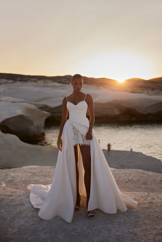 artistic wedding dresses