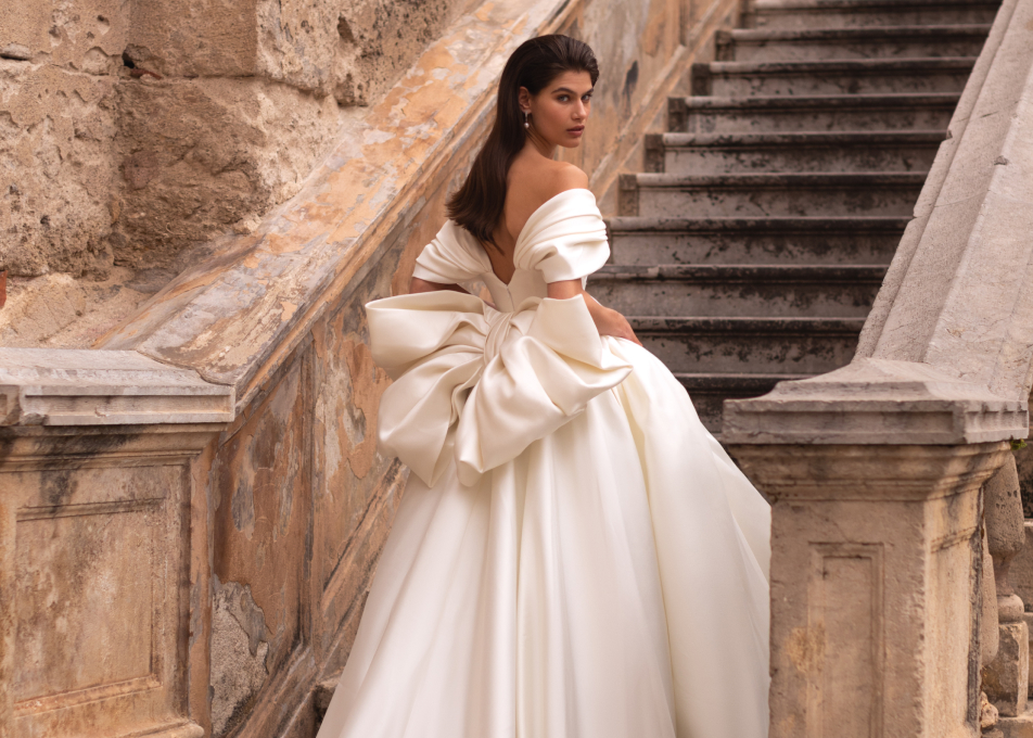 Contemporary wedding outlet dress designers