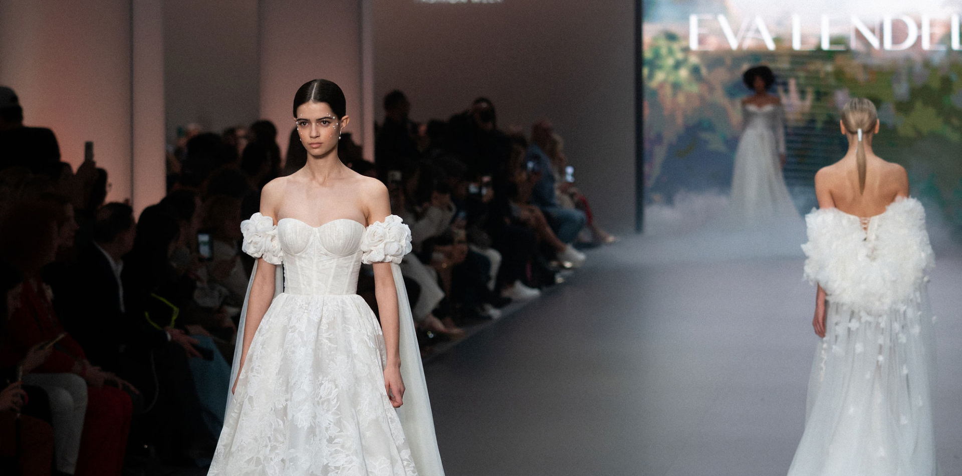 Eva Lendel Stuns at Barcelona Bridal Fashion Week 2024: A Recap of Glamour and Elegance