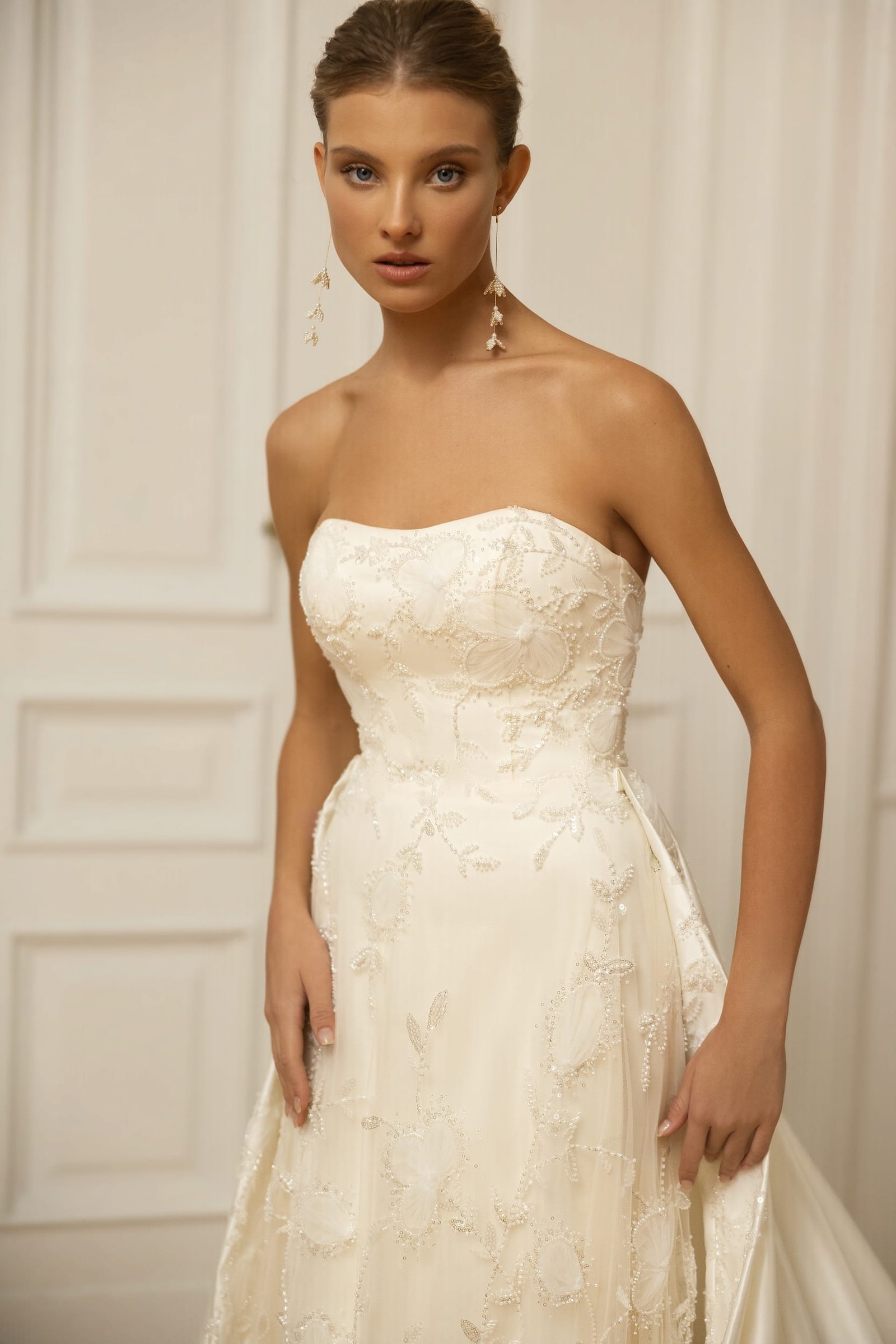 Isola dress 1 by Eva Lendel from Less is More 2023