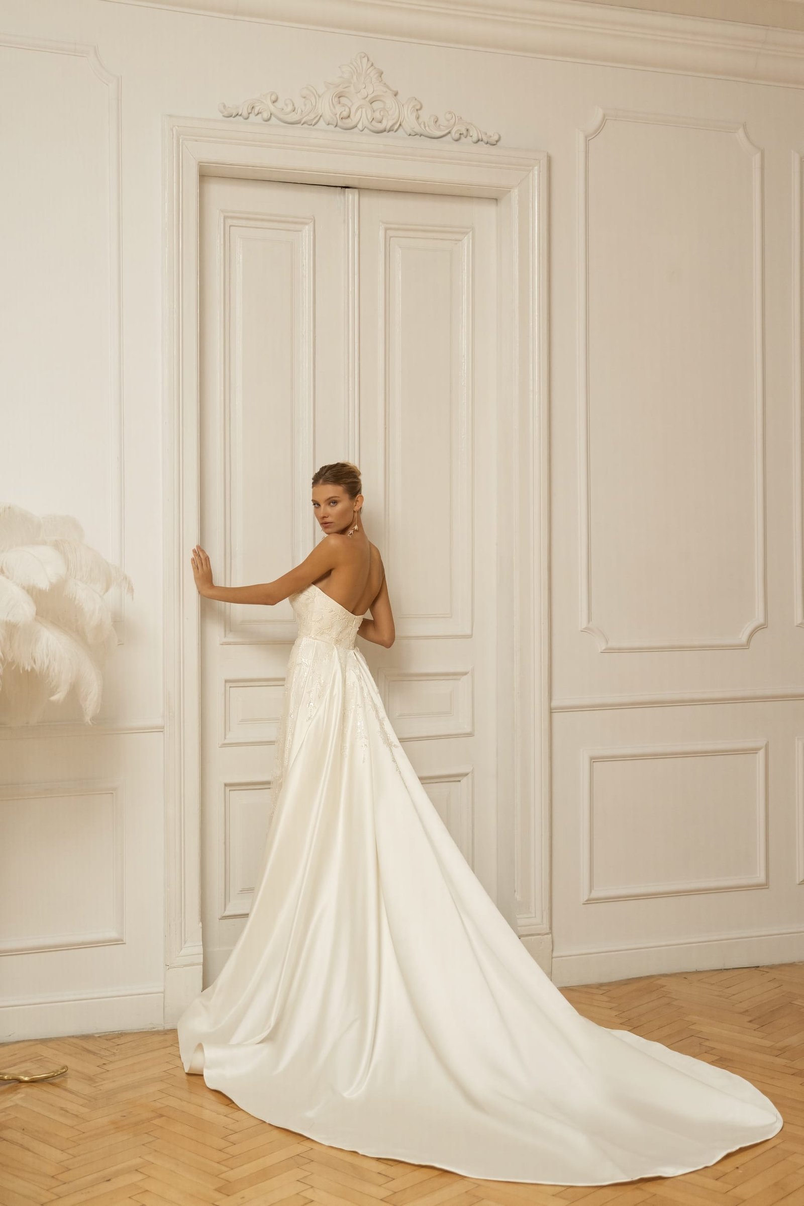 Isola dress 2 by Eva Lendel from Less is More 2023