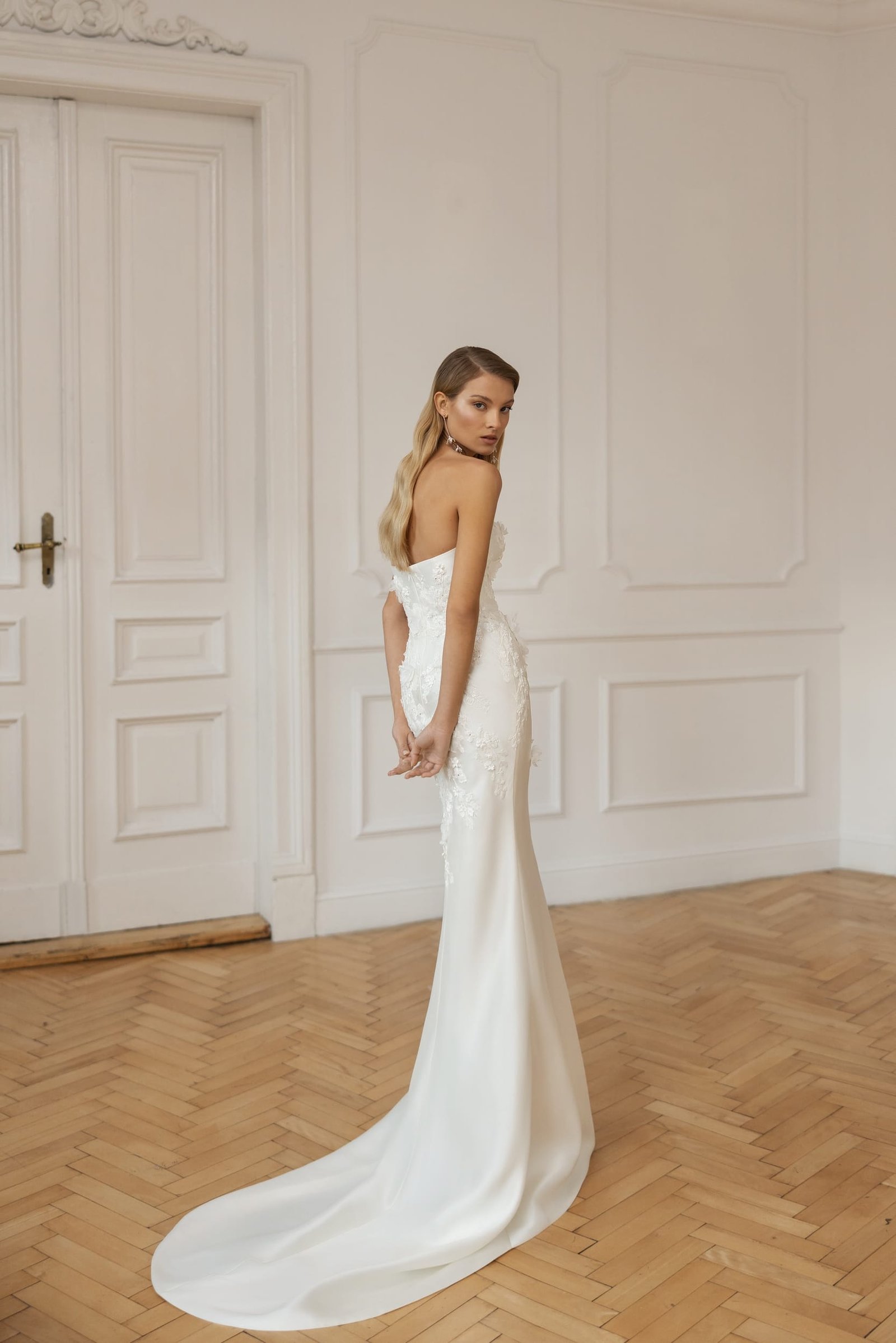 Minelli dress 7 by Eva Lendel from Less is More 2023