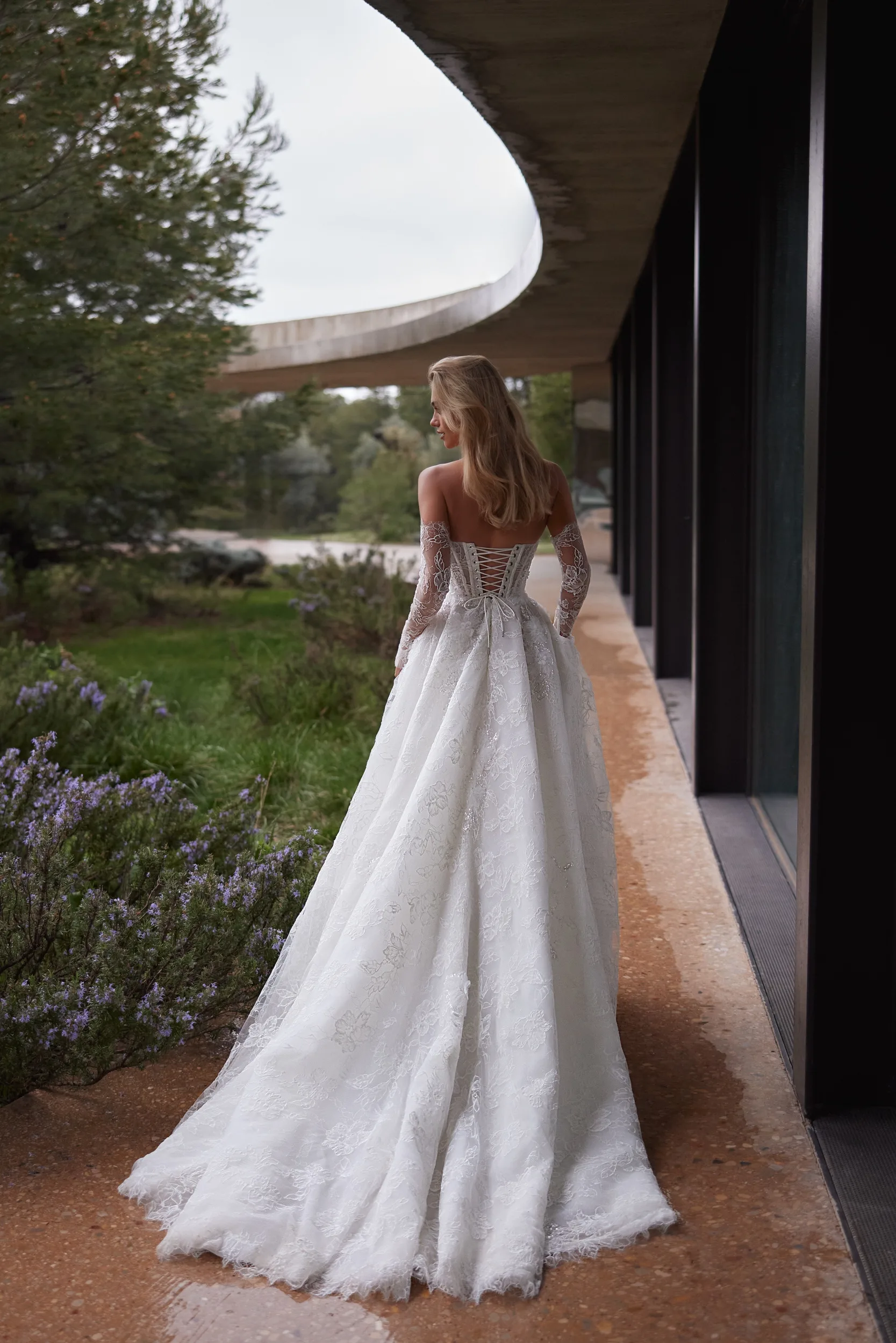 Siren - Eva Lendel | Luxury bridal fashion brand Siren - Eva Lendel | Luxury bridal fashion brand