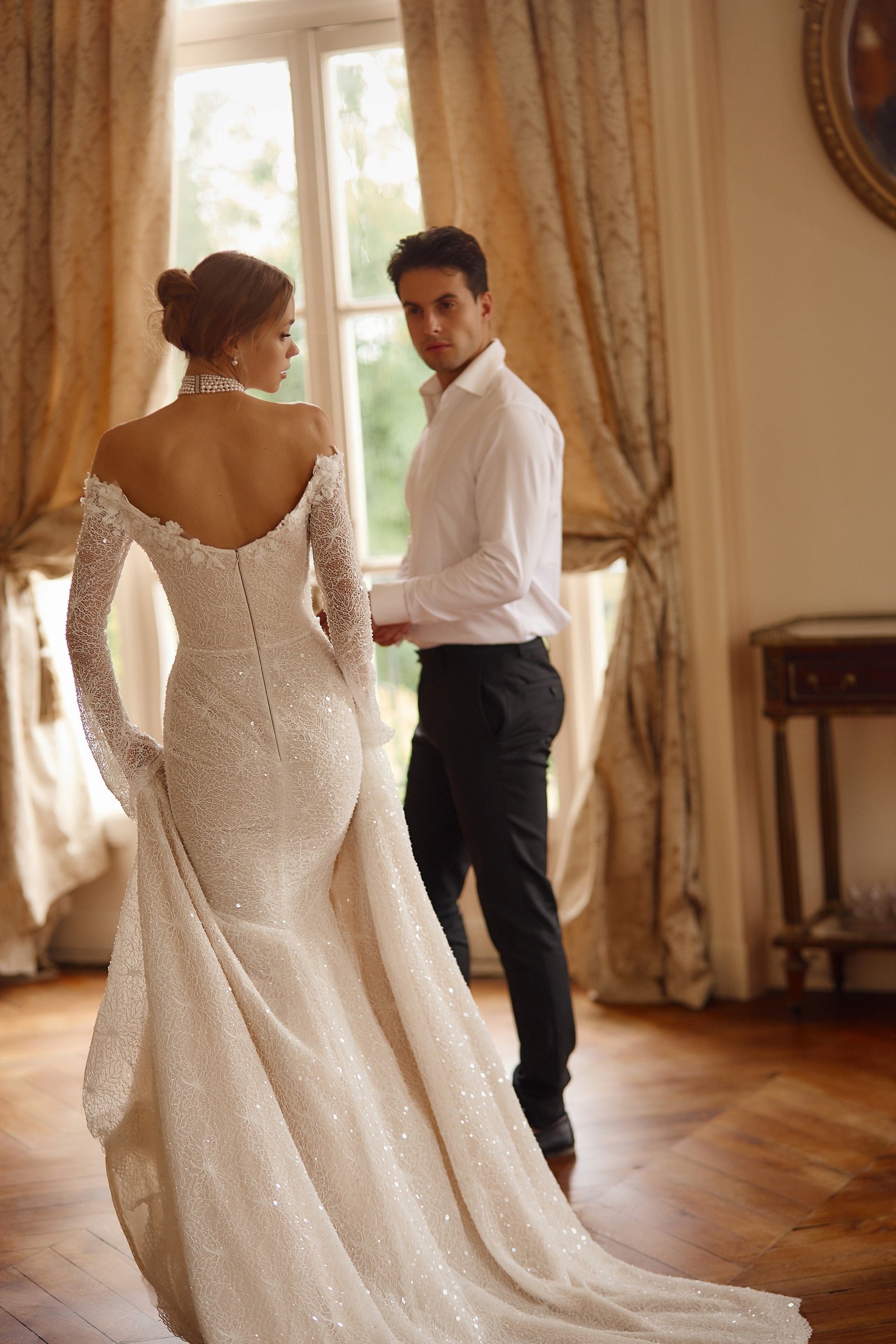 Cortez 3 wedding dress by Eva Lendel from Love Story collection