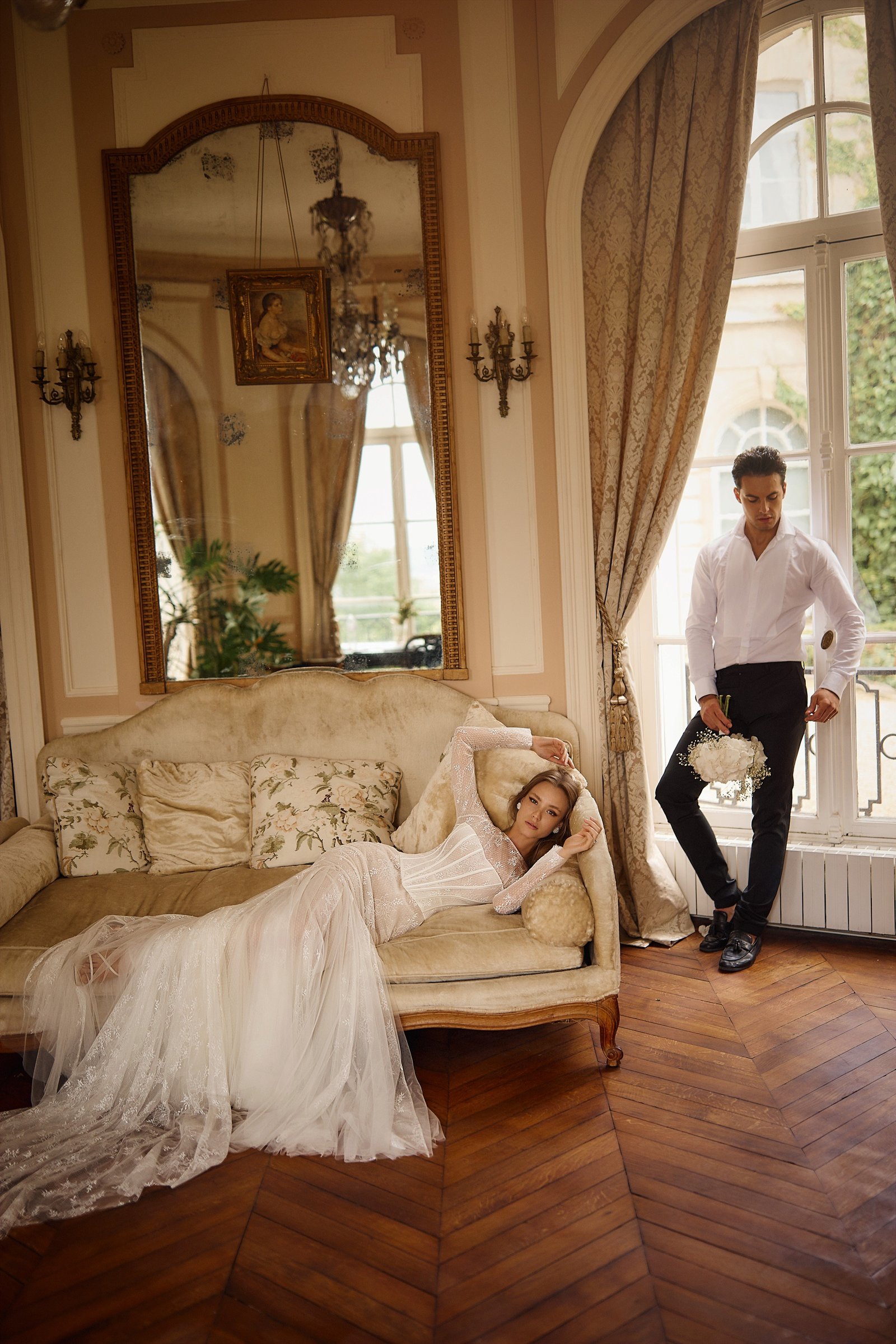 Ombra 3 wedding dress by Eva Lendel from Love Story collection