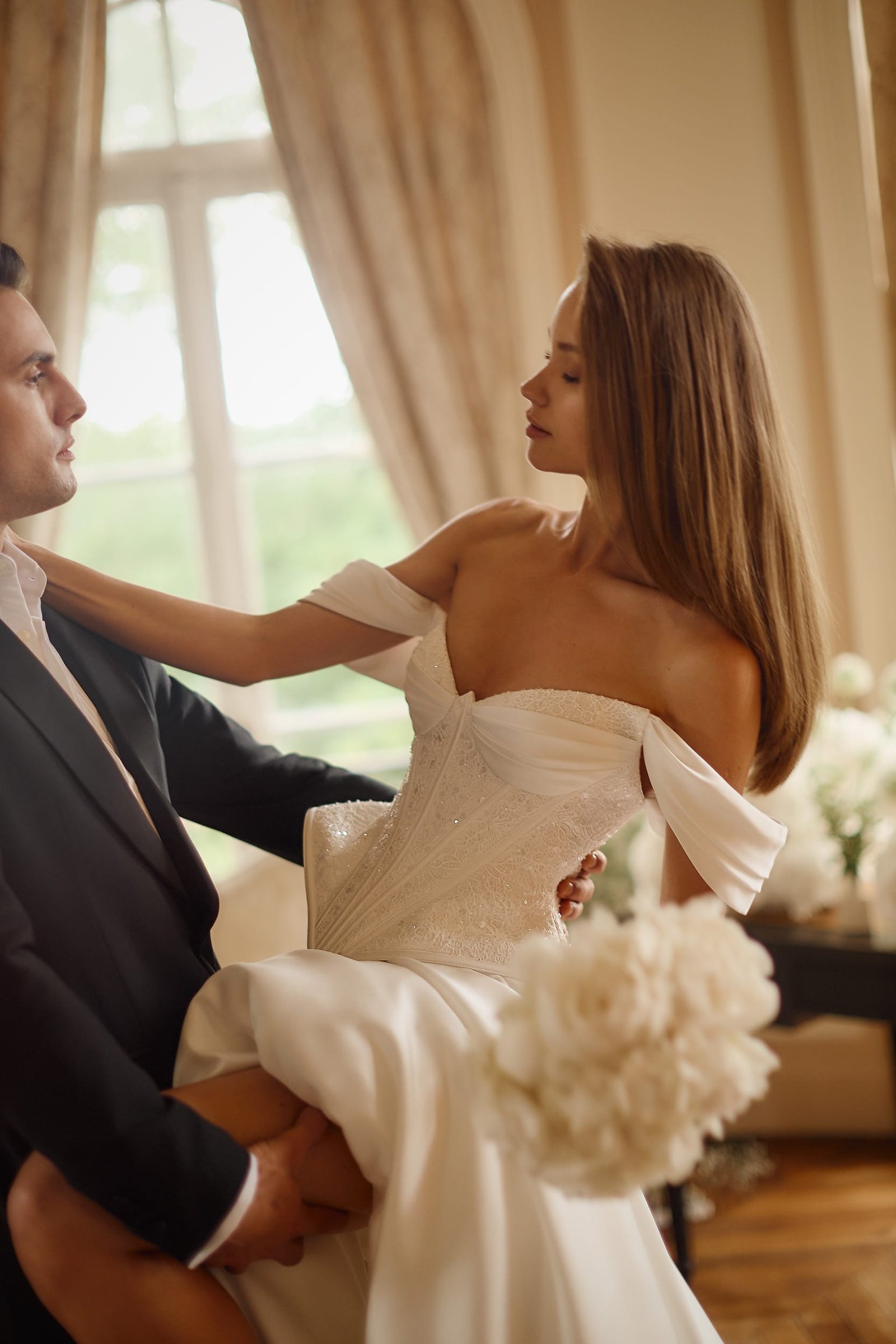 Serenade 1 wedding dress by Eva Lendel from Love Story collection