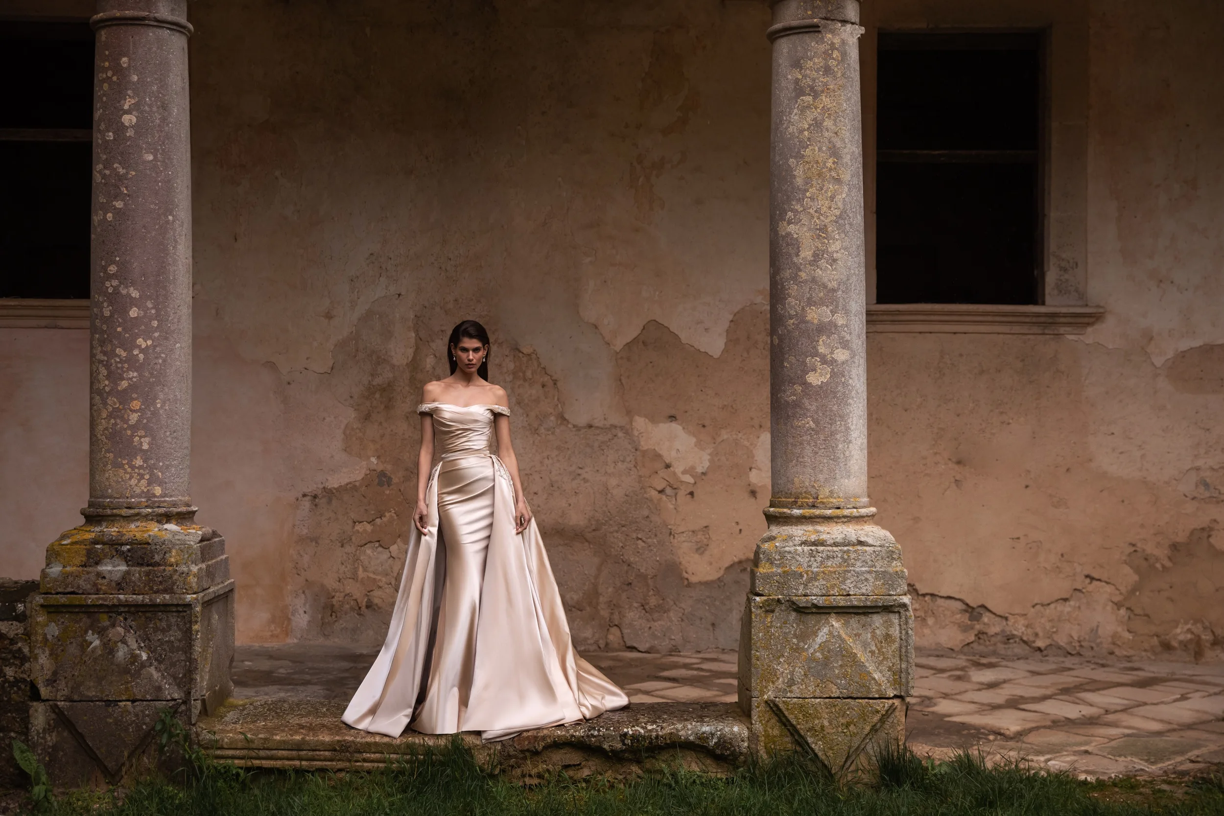 Venus - Eva Lendel | Luxury bridal fashion brand