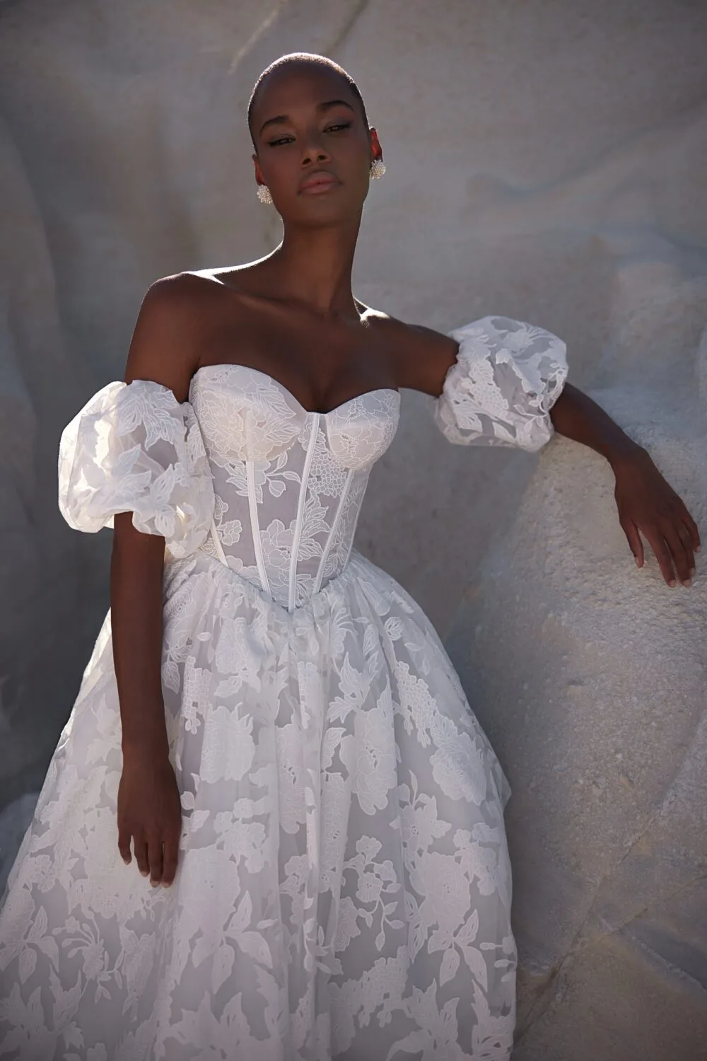 Venus - Eva Lendel | Luxury bridal fashion brand