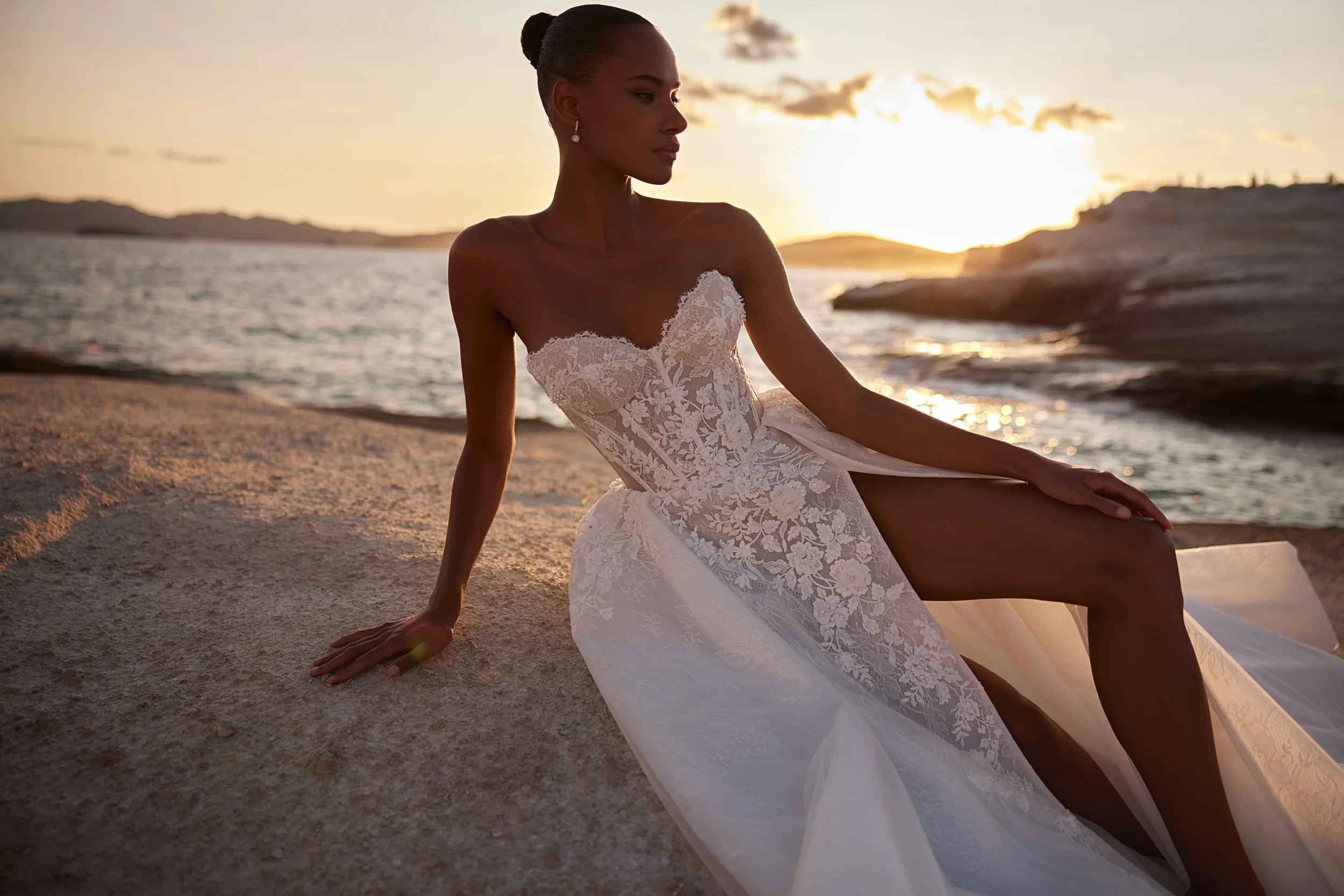 Reya - Eva Lendel | Luxury bridal fashion brand