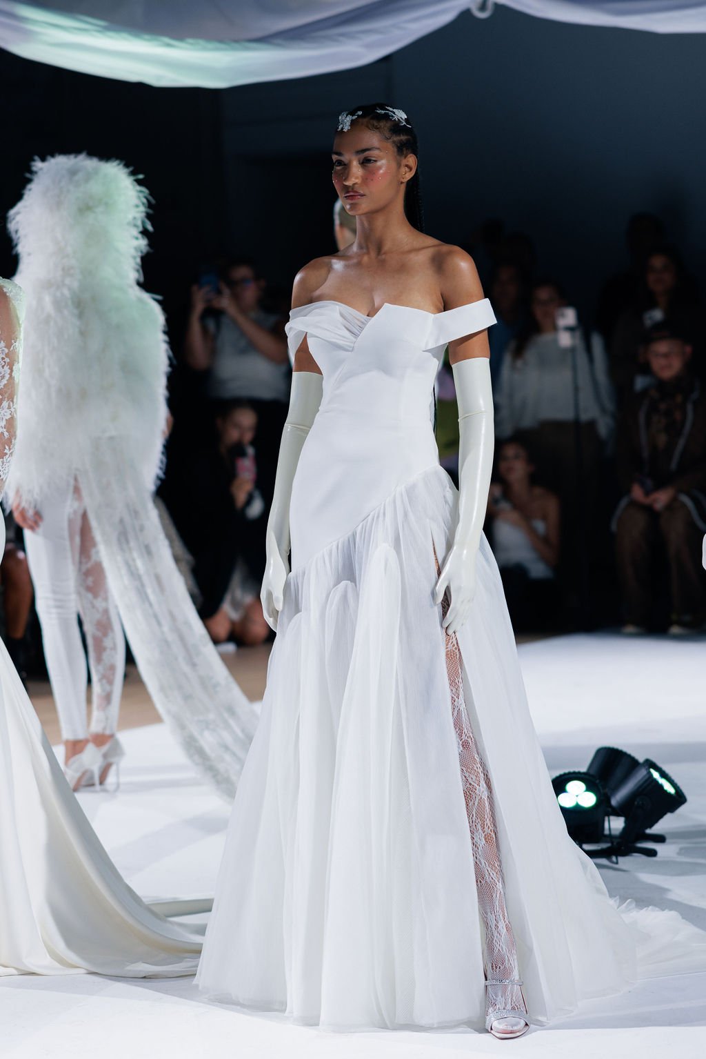 A Glimpse into Bridal Perfection: Eva Lendel and WONÁ Concept Shine at NYBFW 2024 - 7