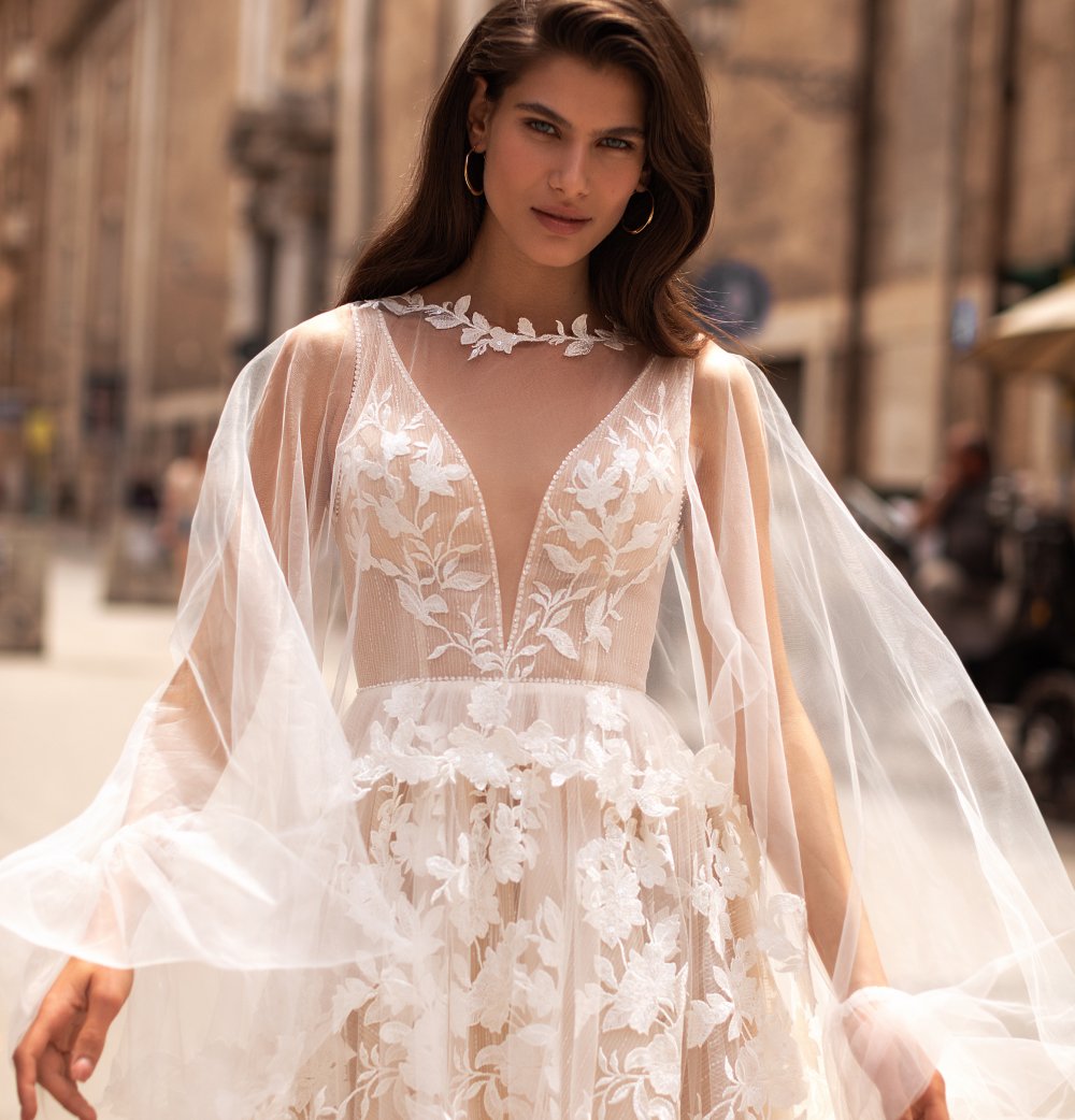 Bridal Trends 2022 - 2023 | Future and current wedding dress trends 2022 Real brides in wedding dresses of different styles by Eva Landel design - 14
