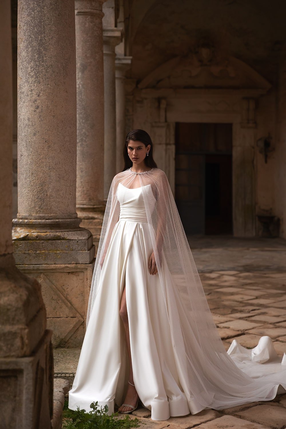 Eva Lendel Wedding Dresses 2026: Sculpted by Emotion, Designed for the Modern Bride - 11